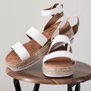 Espadrille Platform Sandals in White